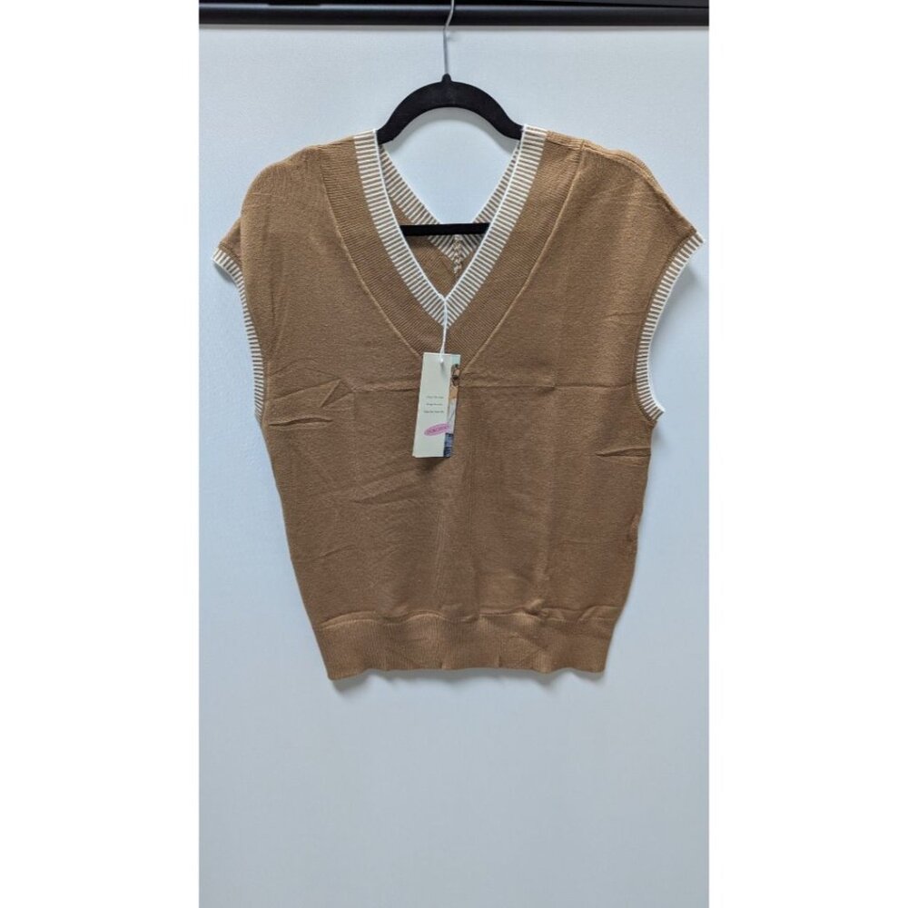 Dokotoo Brown/White Knit Sweater Vest